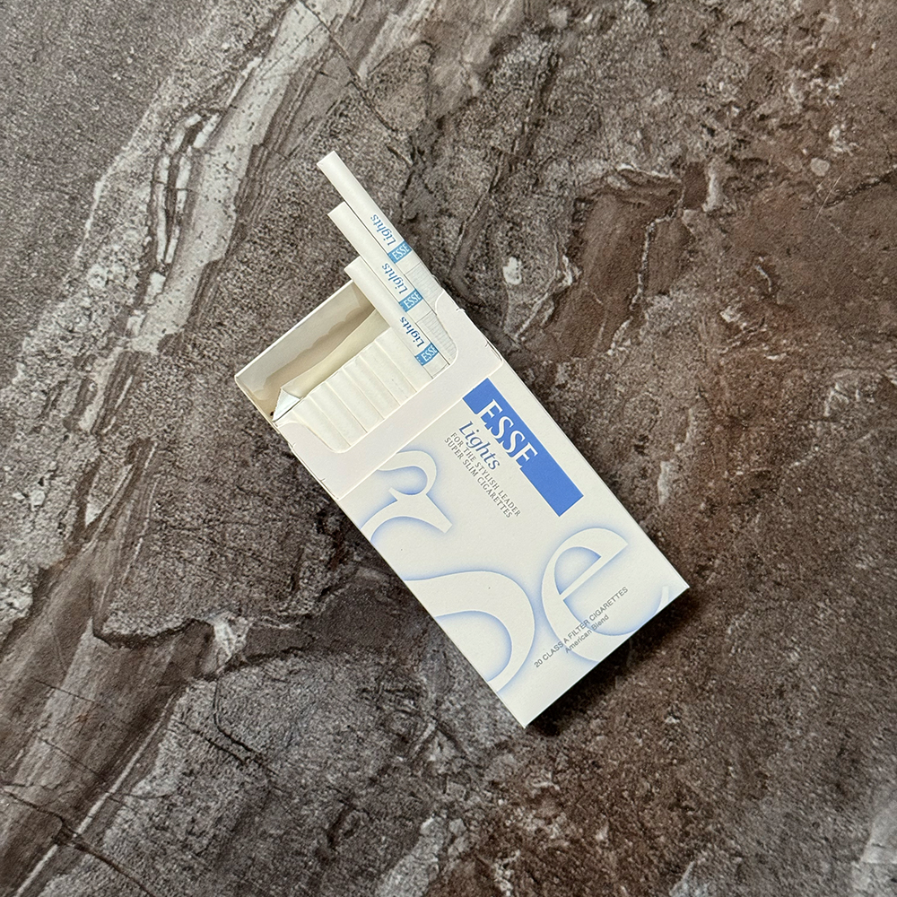 Esse Blue (Lights) Korean 🍂 ‣ Duty Free Price ‣ Only 5€👍